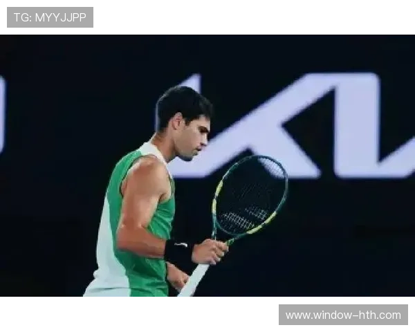 世界网坛最新动态：顶尖选手激战大满贯赛场风云