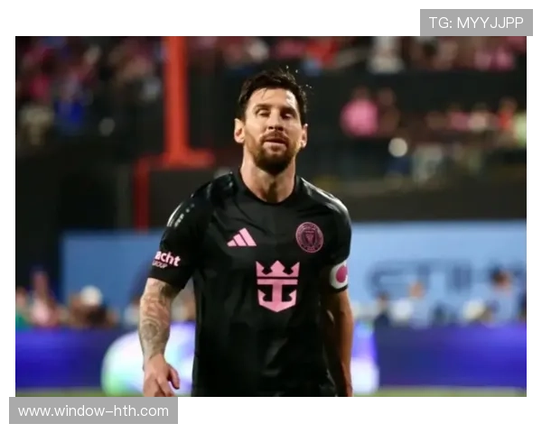 梅西重返巴萨引发热议，球迷期待新赛季豪华阵容再度登场