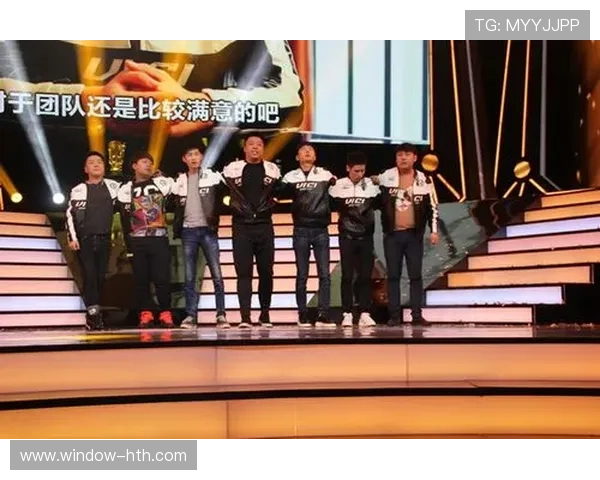 重庆超级联赛激战正酣各队角逐冠军荣耀呈现激烈赛季变数